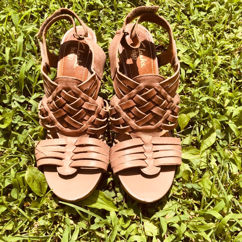 CLARKS INDIGO SANDALS